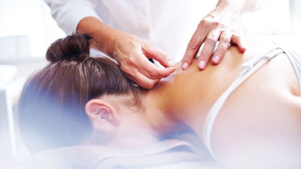 Acupuncture Treatment at Cloverdale Physiotherapy & Sports Injury Clinic.